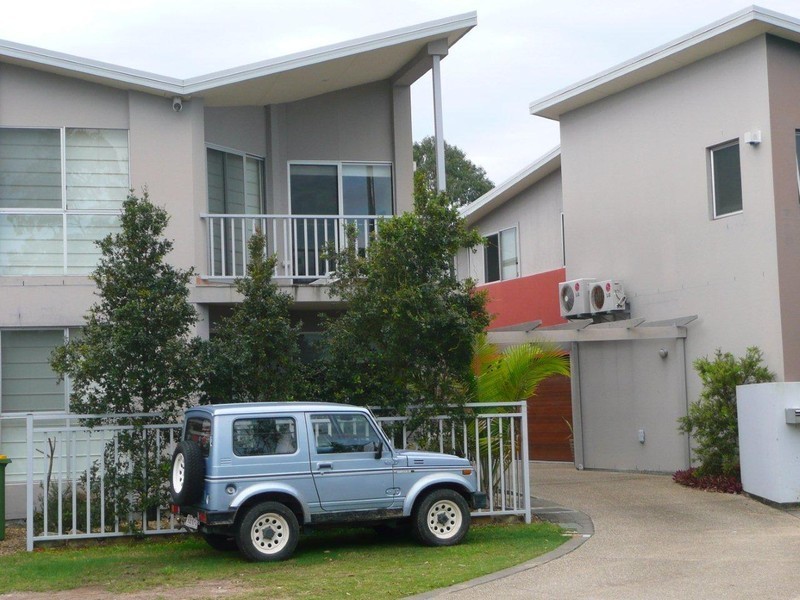 1/6 Comore Drive, Varsity Lakes QLD 4227