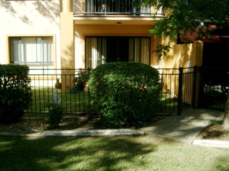 75/85 Palm Meadows Drive, Carrara QLD 4211