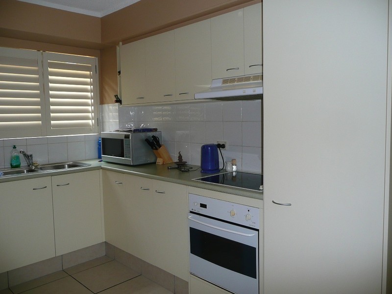 91 Petrel Avenue, Mermaid Beach QLD 4218