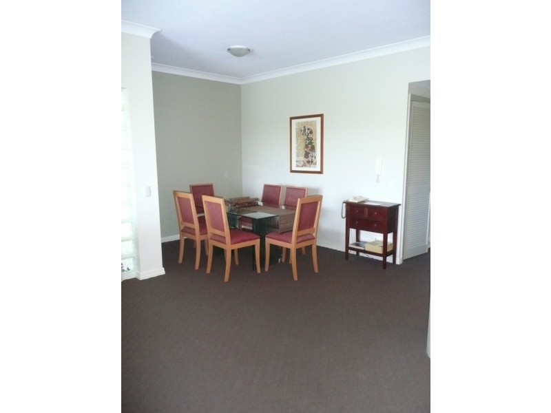 Unit @ 11 Eady Avenue, Broadbeach Waters QLD 4218