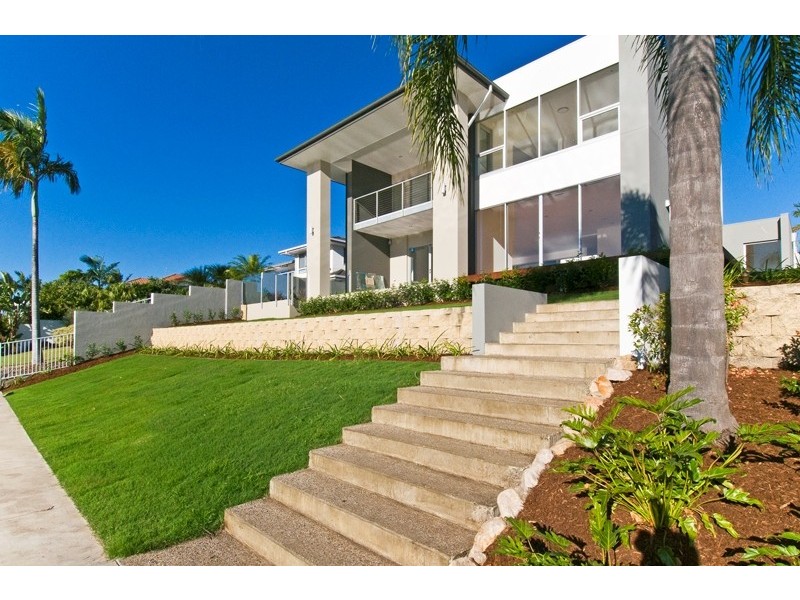 37 Martinique Way, Clear Island Waters QLD 4226