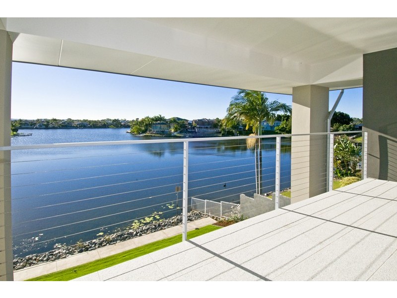 37 Martinique Way, Clear Island Waters QLD 4226