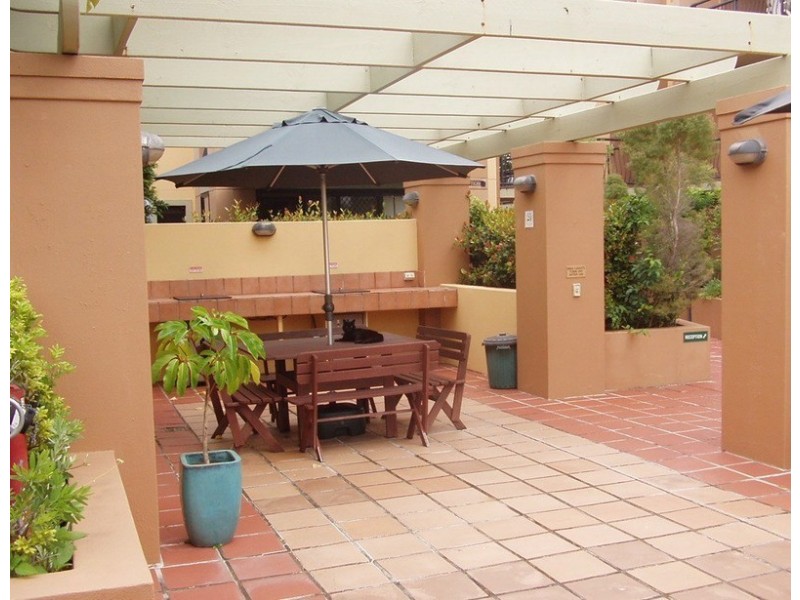 40 Ventura Road, Mermaid Beach QLD 4218