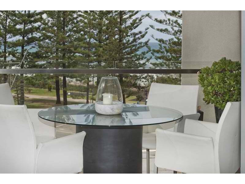 302/ 200 The Esplanade, Burleigh Heads QLD 4220