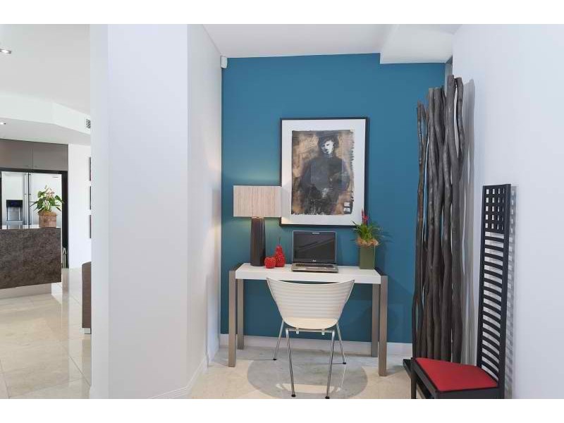 302/ 200 The Esplanade, Burleigh Heads QLD 4220