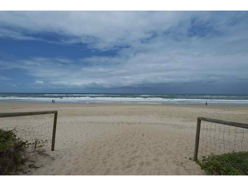 302/ 200 The Esplanade, Burleigh Heads QLD 4220