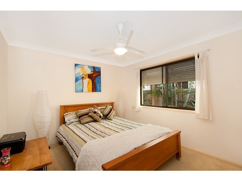 32 Dawn Parade, Miami QLD 4220