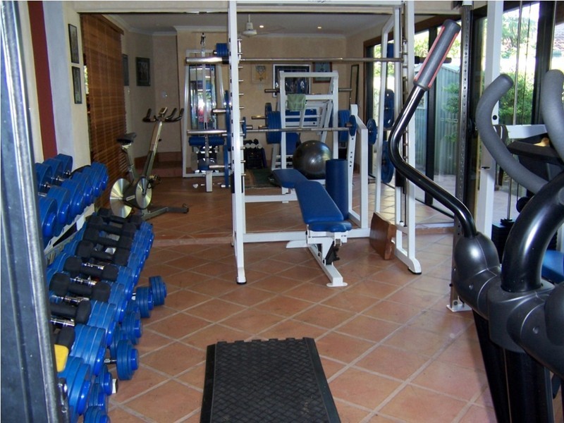 62 Dolphin Avenue, Mermaid Beach QLD 4218