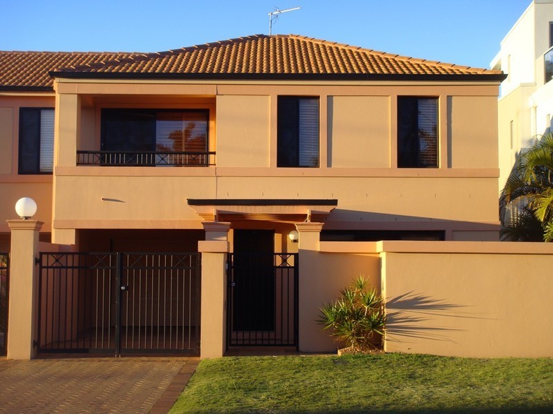 2/ 12 Lavarack Road, Mermaid Beach QLD 4218
