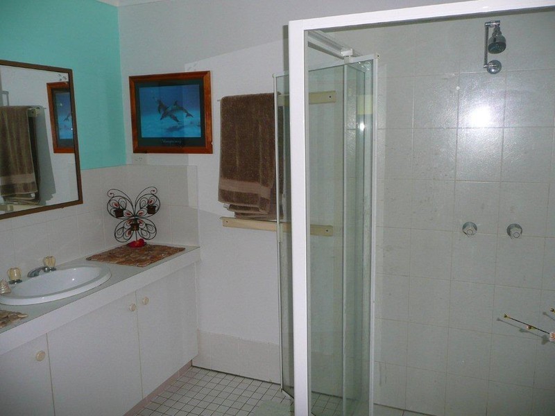 3/12 Landau Court, Miami QLD 4220