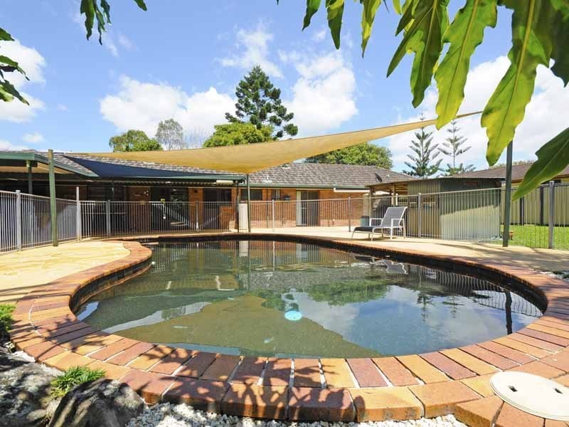 28 Larch Street, Tallebudgera QLD 4228