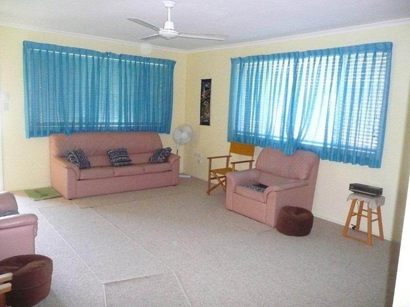 27 Chainey Avenue, Miami QLD 4220