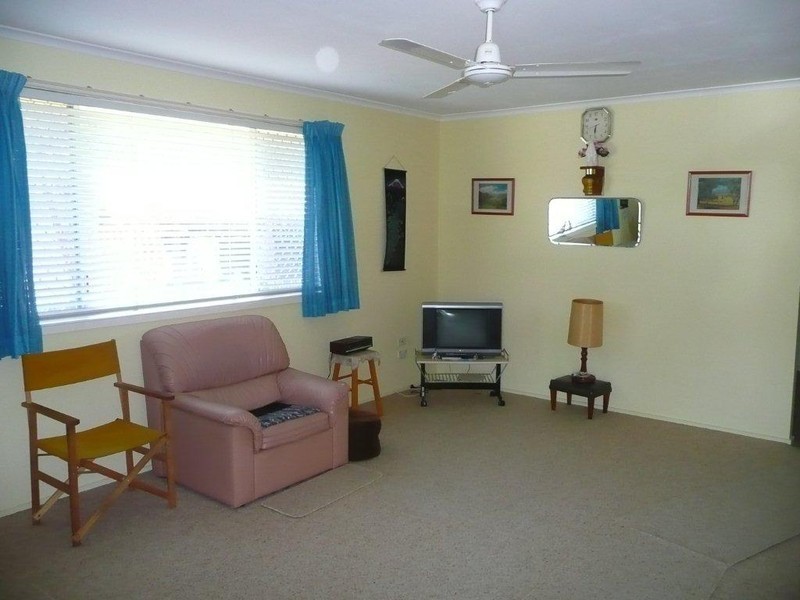 27 Chainey Avenue, Miami QLD 4220