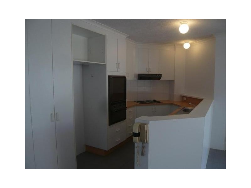 6/20 Ocean Street, Mermaid Beach QLD 4218