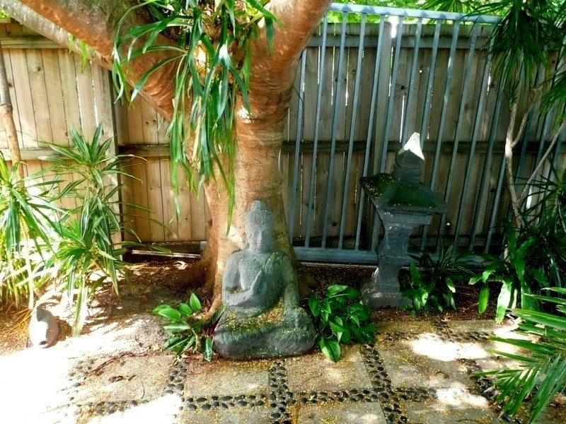 152 Sunshine Parade, Miami QLD 4220