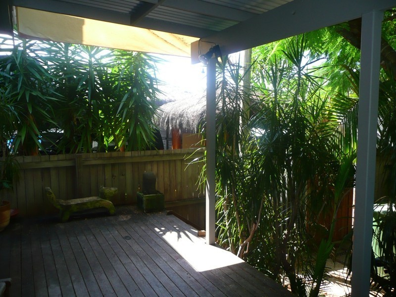 152 Sunshine Parade, Miami QLD 4220