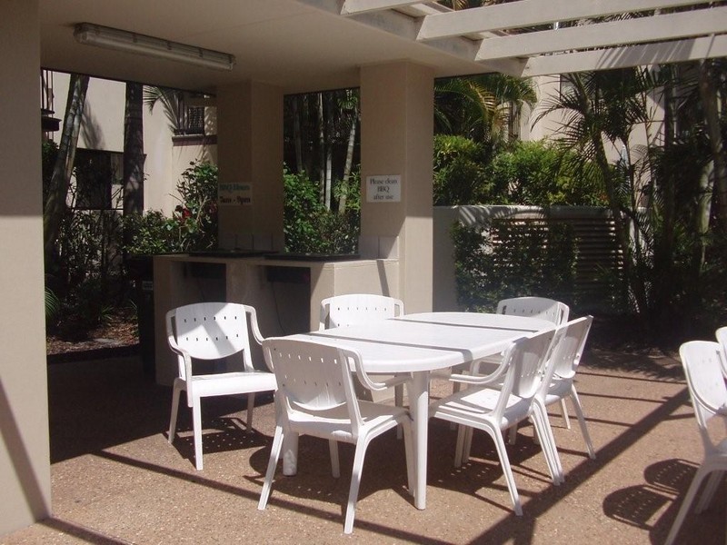6/14 Markeri Street, Mermaid Beach QLD 4218