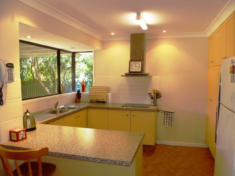 8 Pyrmont Street, Robina QLD 4226