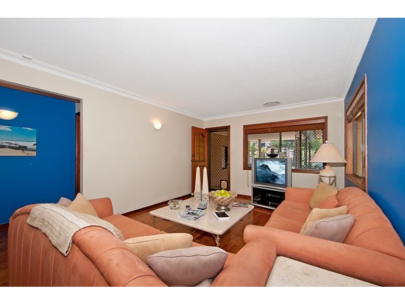 45 Petrel Avenue, Mermaid Beach QLD 4218