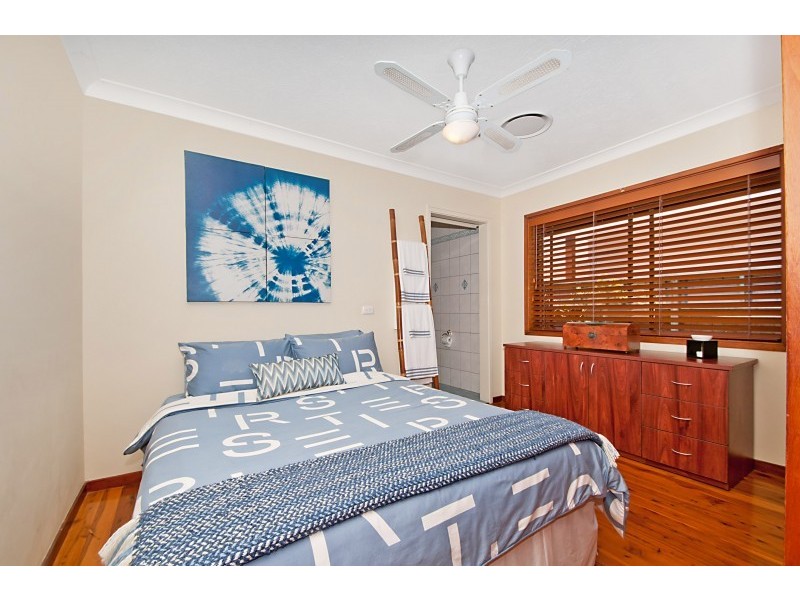 45 Petrel Avenue, Mermaid Beach QLD 4218