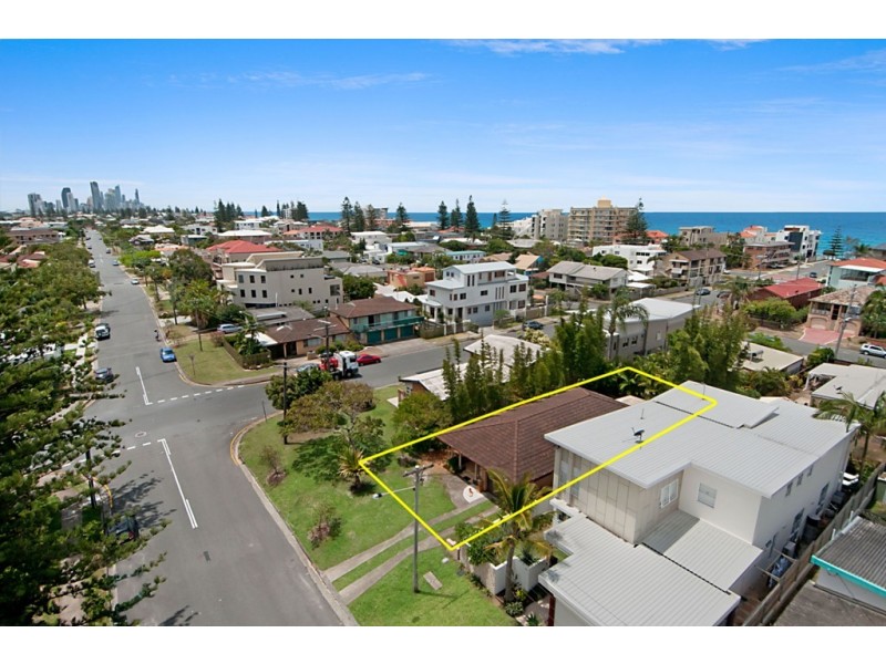 45 Petrel Avenue, Mermaid Beach QLD 4218