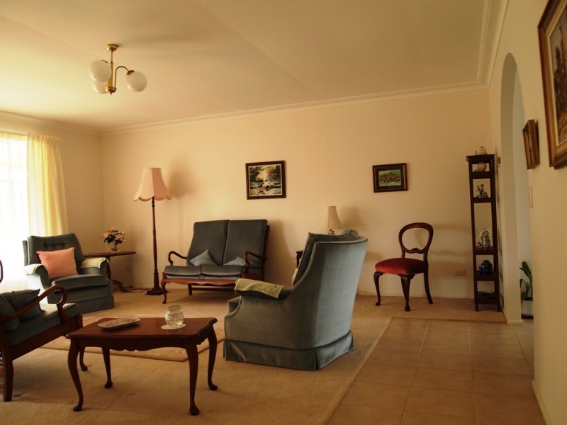 12 Avanti Street, Mermaid Waters QLD 4218