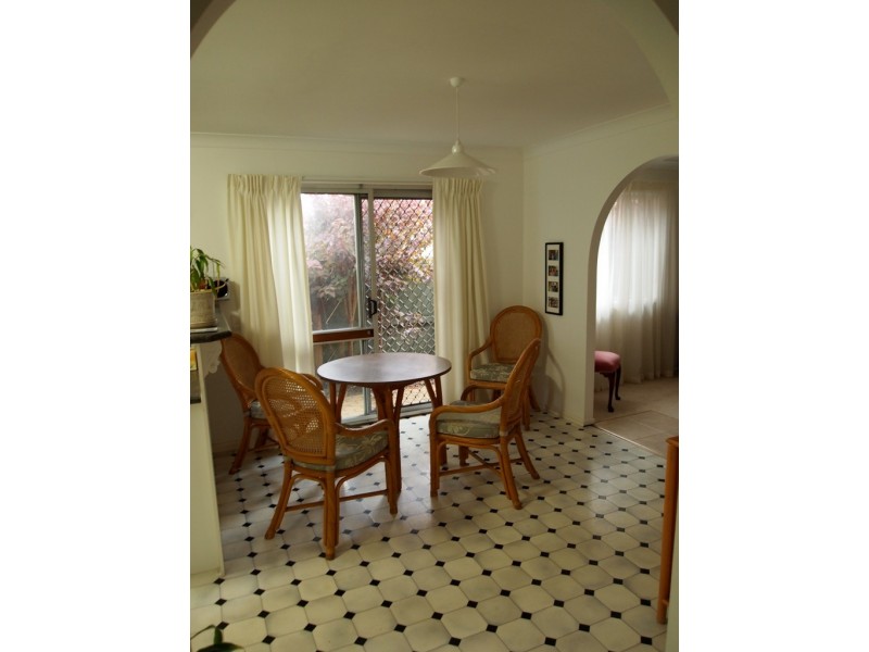 12 Avanti Street, Mermaid Waters QLD 4218