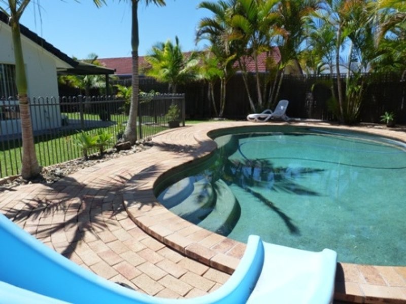 12 Kentia Court, Elanora QLD 4221