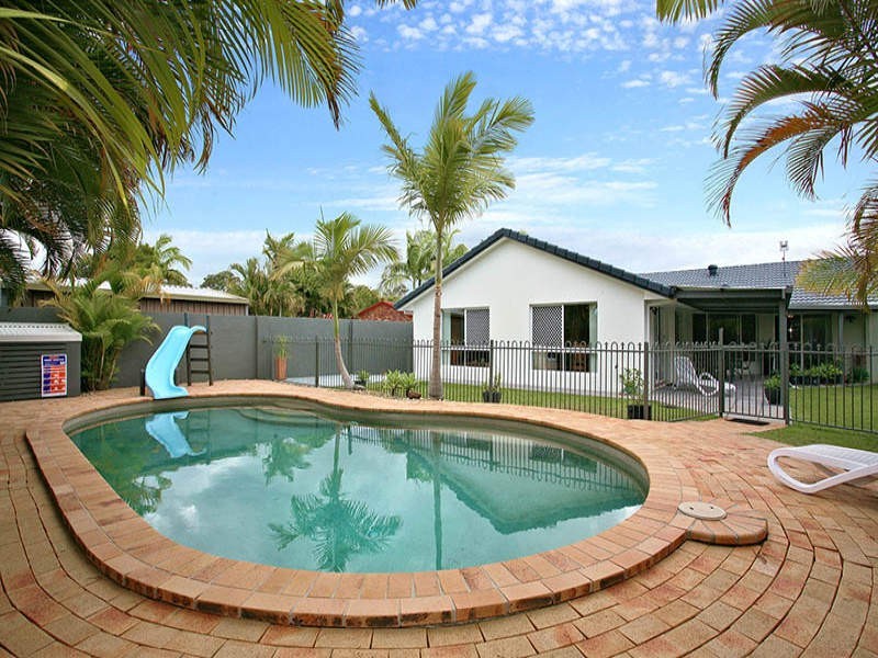 12 Kentia Court, Elanora QLD 4221