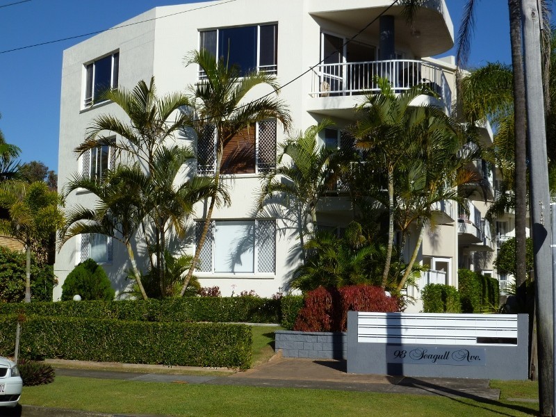 98 Seagull Avenue, Mermaid Beach QLD 4218