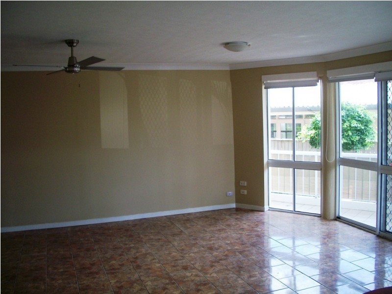 98 Seagull Avenue, Mermaid Beach QLD 4218