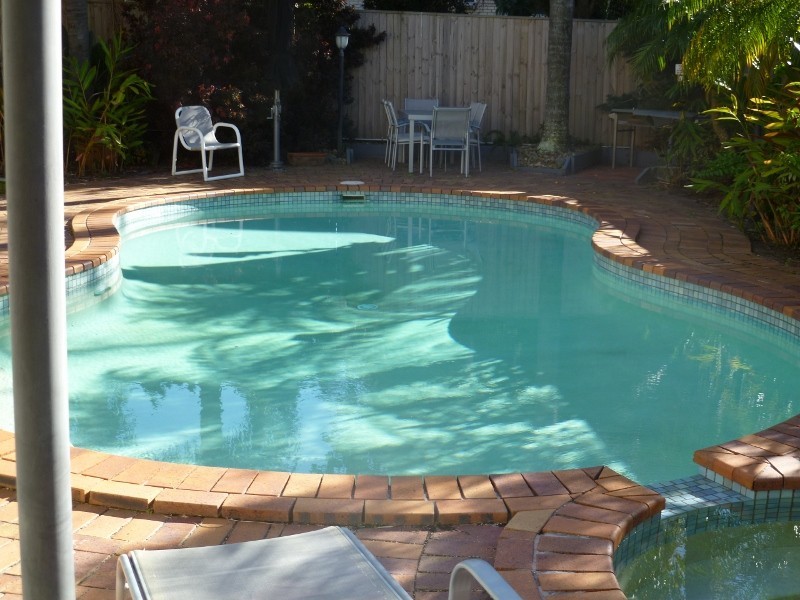 98 Seagull Avenue, Mermaid Beach QLD 4218