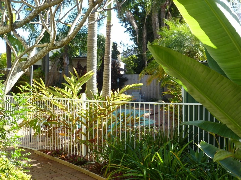 98 Seagull Avenue, Mermaid Beach QLD 4218