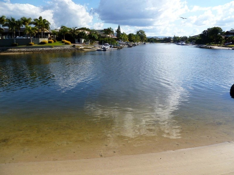 3 Quest Court, Mermaid Waters QLD 4218