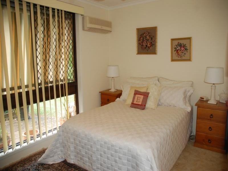170 Bardon Ave, Burleigh Waters QLD 4220