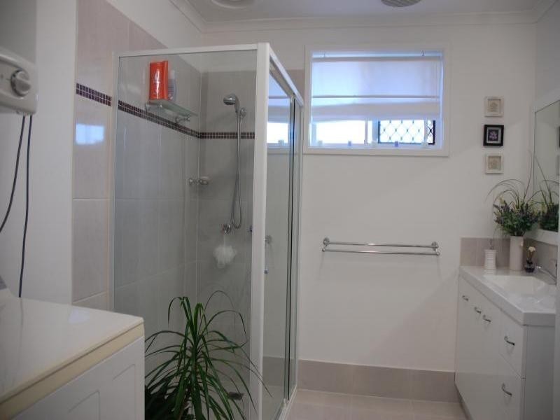 170 Bardon Ave, Burleigh Waters QLD 4220