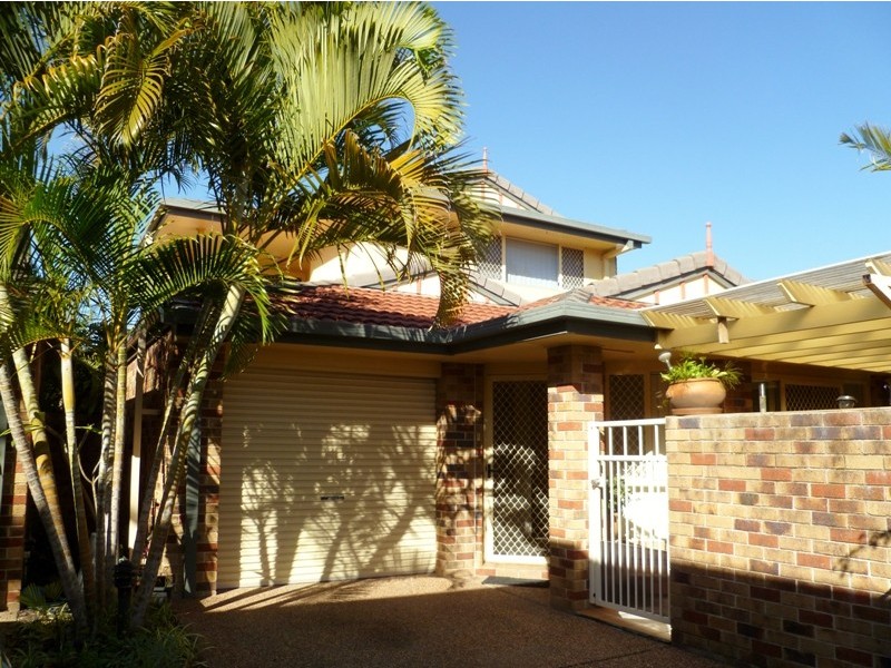 2/42 Alfred Street, Mermaid Beach QLD 4218