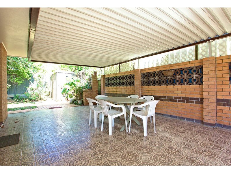 165 Mallawa Drive, Palm Beach QLD 4221