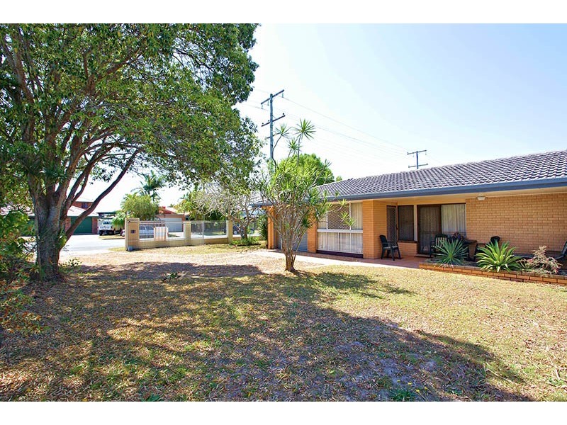 165 Mallawa Drive, Palm Beach QLD 4221