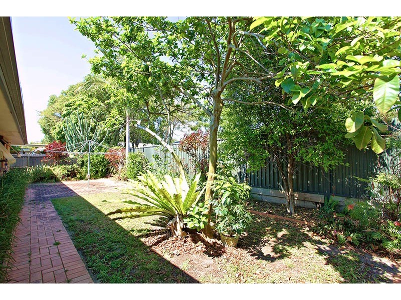 165 Mallawa Drive, Palm Beach QLD 4221