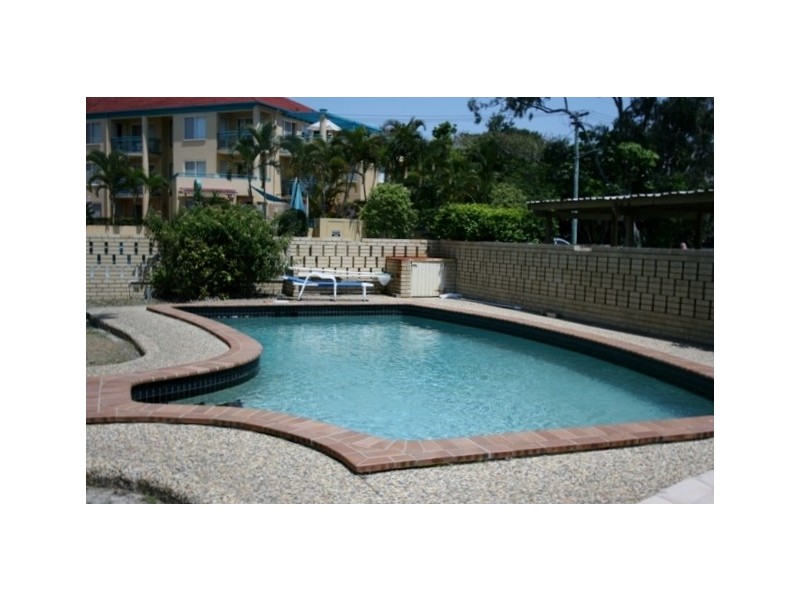 1/41 Burra Street, Chevron Island QLD 4217