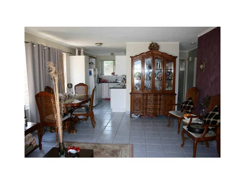 1/41 Burra Street, Chevron Island QLD 4217