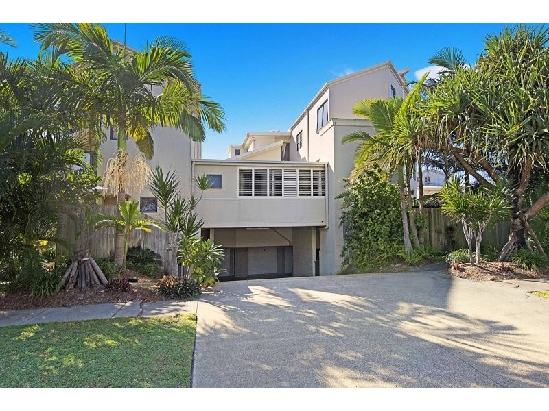 @53 Petrel Avenue, Mermaid Beach QLD 4218