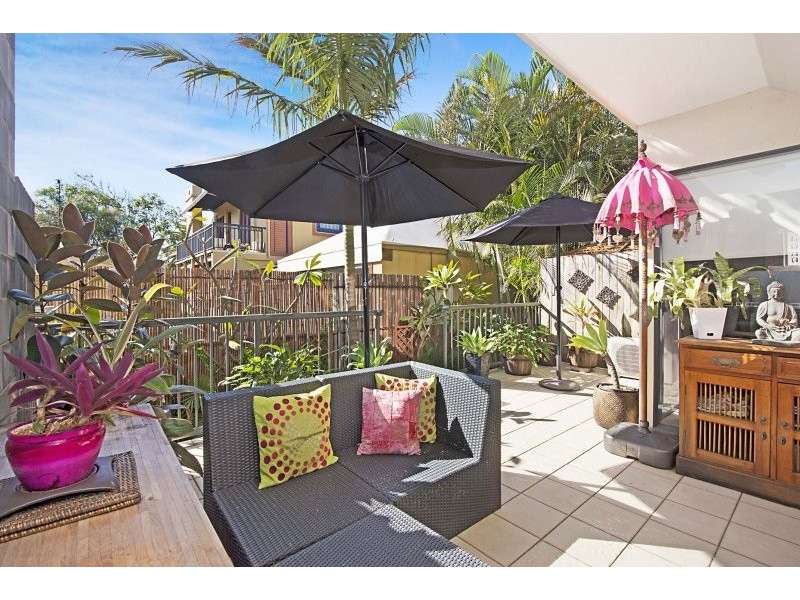 @53 Petrel Avenue, Mermaid Beach QLD 4218