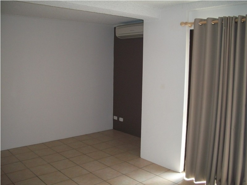 2/31 Venice Street, Mermaid Beach QLD 4218