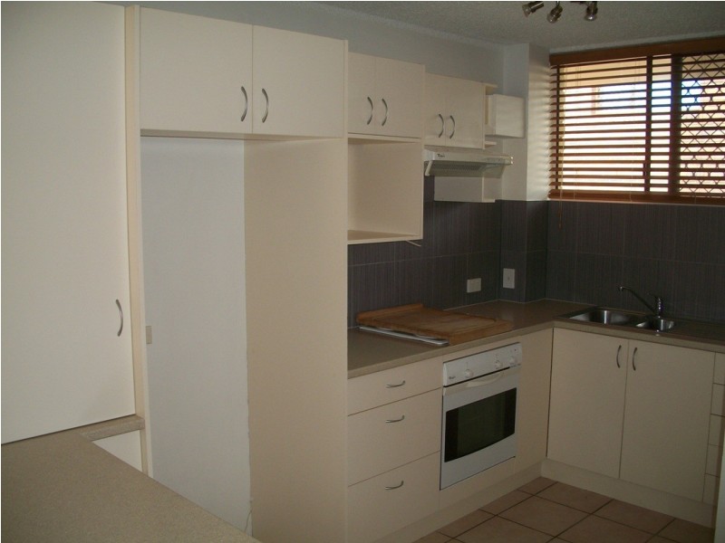 2/31 Venice Street, Mermaid Beach QLD 4218