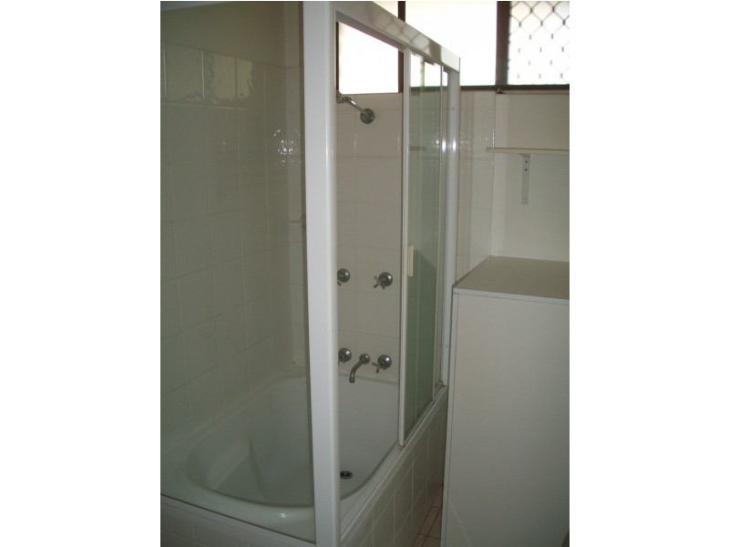 2/31 Venice Street, Mermaid Beach QLD 4218