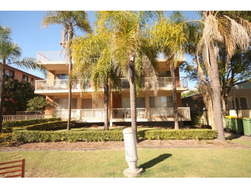 @36 Peerless Avenue, Mermaid Beach QLD 4218