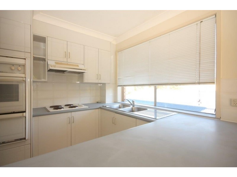 @36 Peerless Avenue, Mermaid Beach QLD 4218