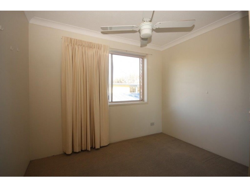 @36 Peerless Avenue, Mermaid Beach QLD 4218
